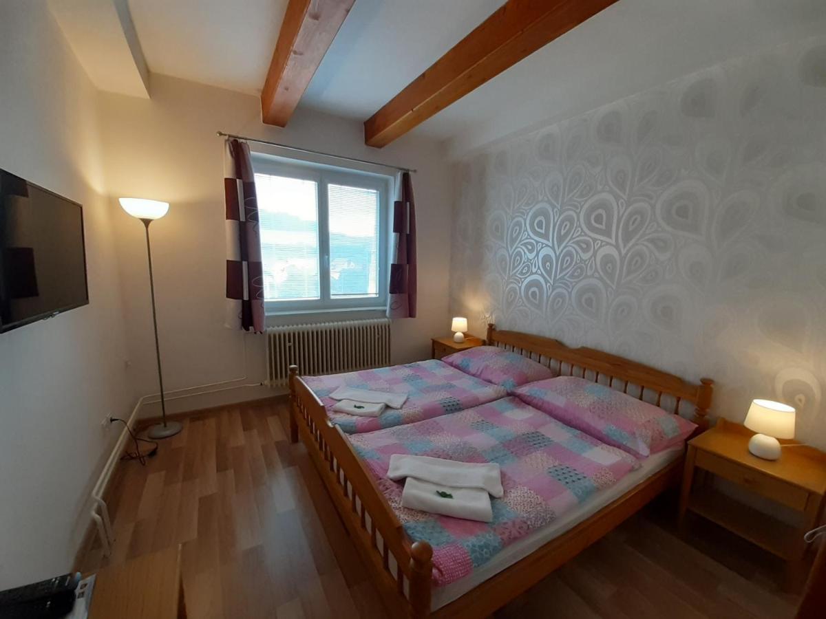 Penzion Sefcik Hotel Harichovce Bagian luar foto